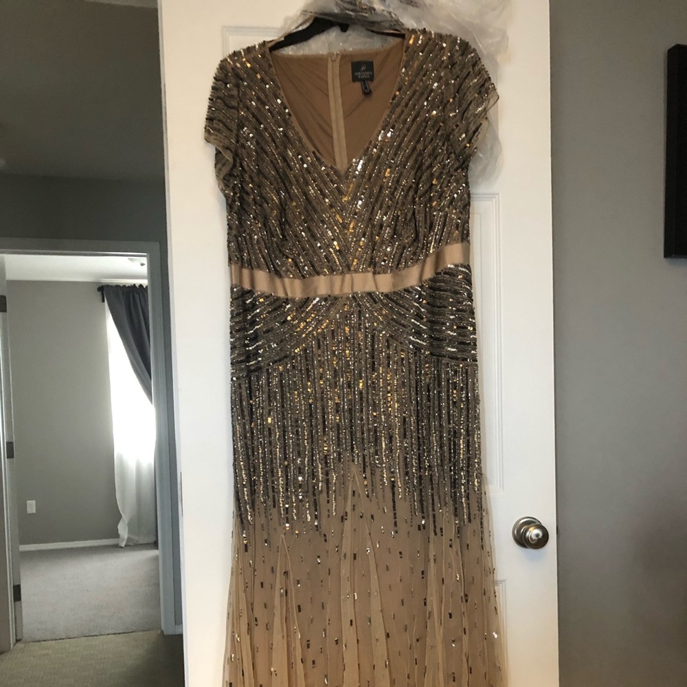 Adrianna Papell Formal Dress